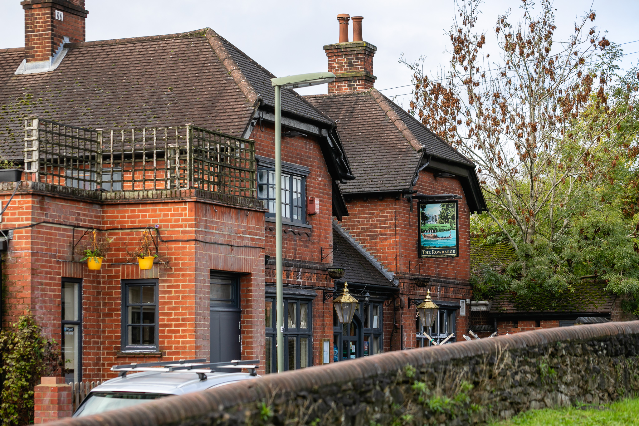 Row Barge Guildford Stonegate Pub Partners Find a Pub